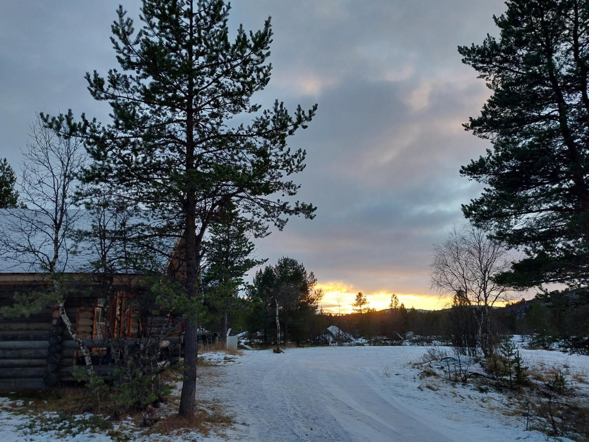 Muotkan Ruoktu Tunturikyla Inari Esterno foto